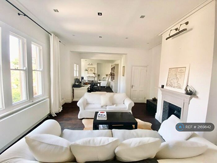 2 Bedroom Flat To Rent In Staverton Road, Oxford, OX2