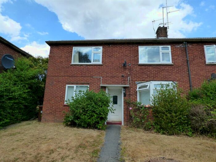 2 Bedroom Maisonette To Rent In Brook Road, Borehamwood, WD6