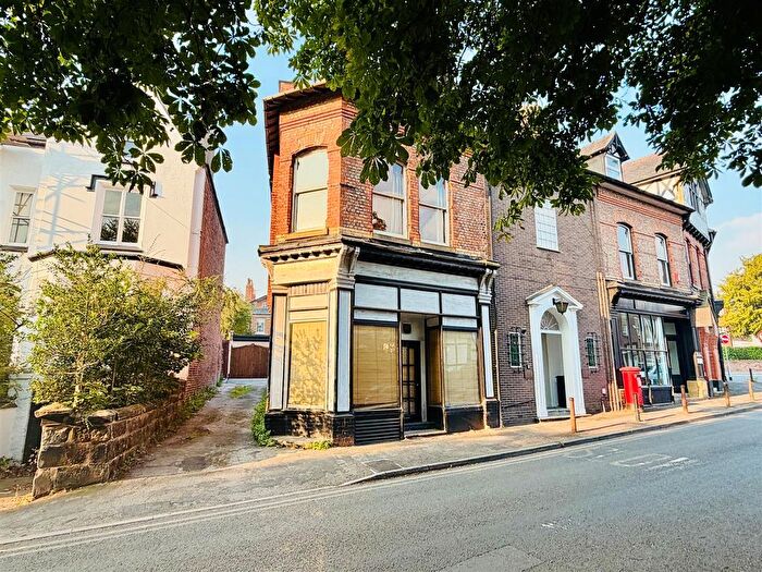 3 Bedroom End Of Terrace House For Sale In Stamford Road, Altrincham, WA14
