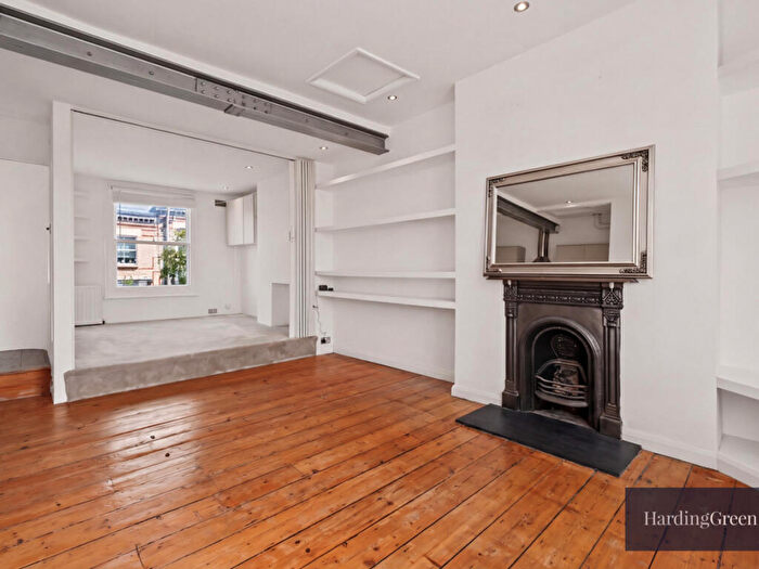 1 Bedroom Flat For Sale In Dynham Road, West Hampstead, London, NW6