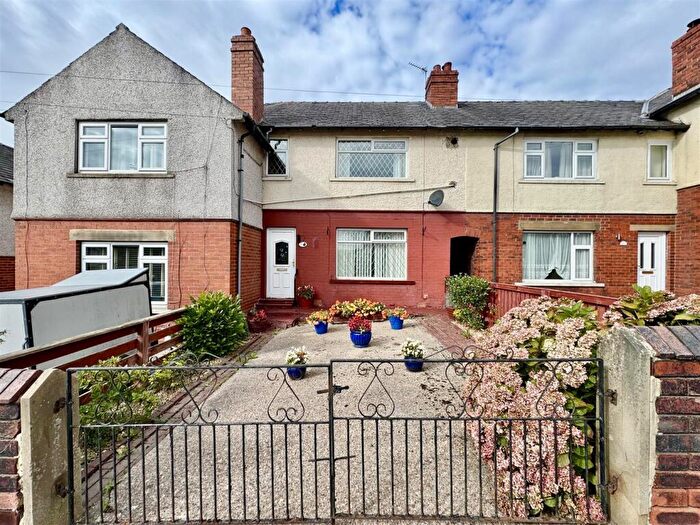 2 Bedroom Terraced House For Sale In Moorside Road, Kirkheaton, Huddersfield, HD5