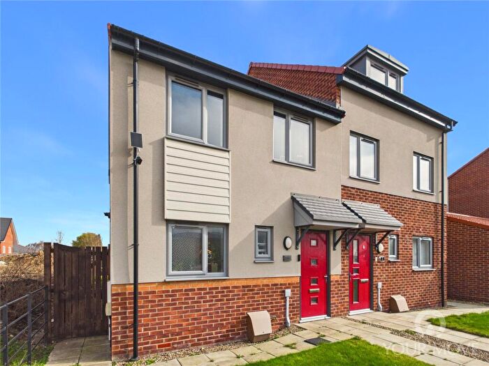 3 Bedroom Semi Detached House For Sale In John Williams Boulevard, Darlington, Durham, DL1