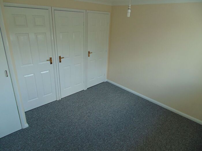 1 Bedroom Terraced House To Rent In Senwick Drive, Wellingborough, NN8