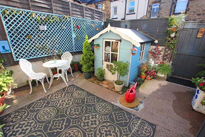3 Bedroom Terraced House For Sale In George Street, Skipton, BD23