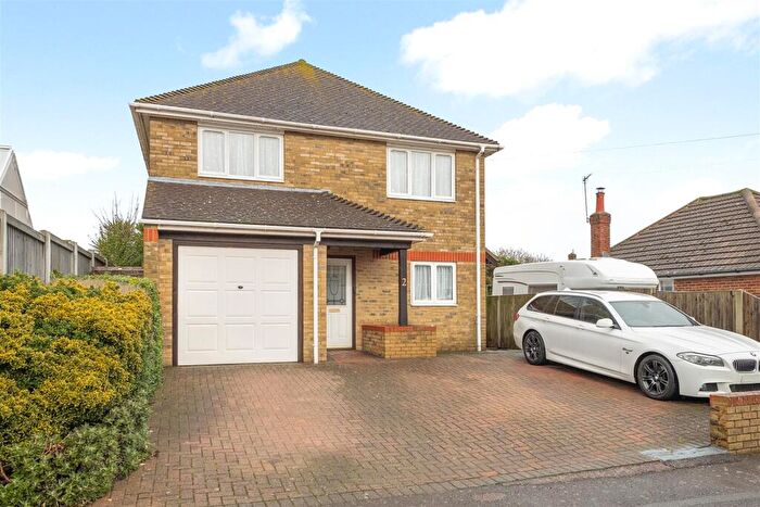 3 Bedroom Detached House For Sale In Pinewood Close, Ramsgate, CT12