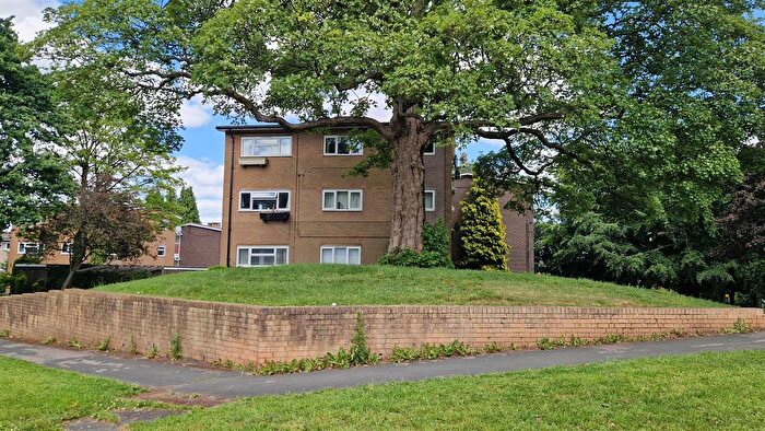 2 Bedroom Flat To Rent In Harrowby Drive, Newcastle, ST5