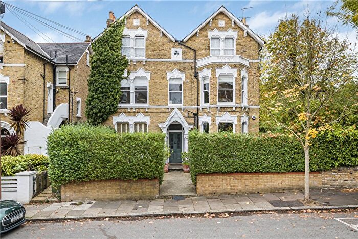 2 Bedroom Flat To Rent In Tressillian Road, London, SE4