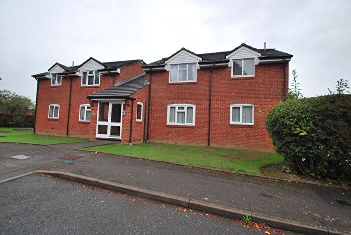 Studio To Rent In Hunting Gate Drive, Chessington, KT9