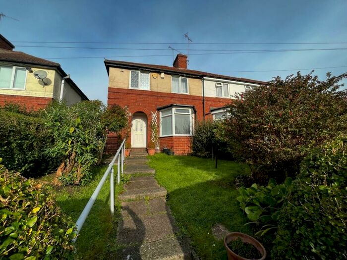 3 Bedroom Semi-Detached House To Rent In War Lane, Birmingham, B17