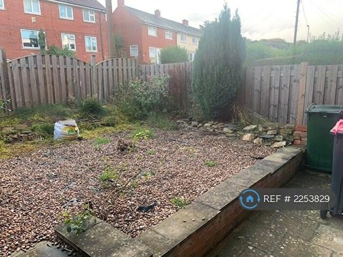 3 Bedroom Terraced House To Rent In Crumwell Rd, Rotherham, S61