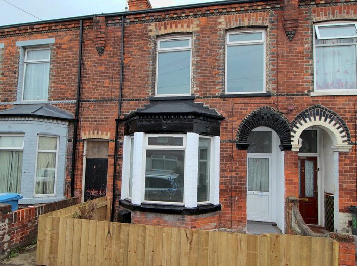 3 Bedroom Terraced House To Rent In Cholmley Street, Hull, HU3