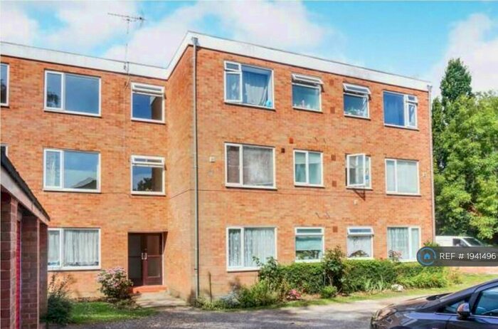 2 Bedroom Flat To Rent In Barkshire Court, Southampton, SO15