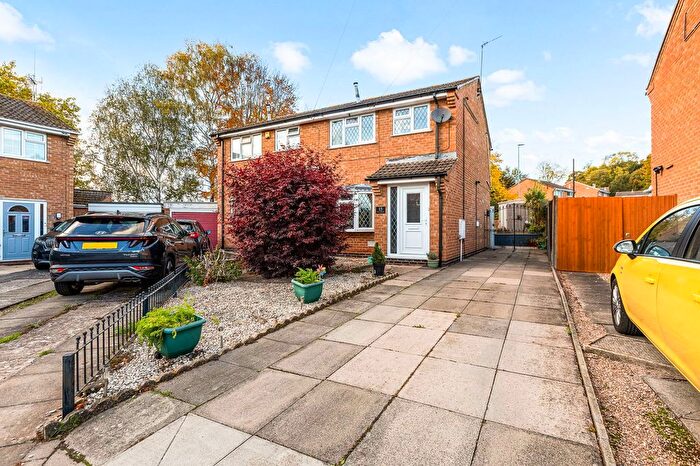 3 Bedroom Semi Detached House For Sale In Hailey Avenue, Loughborough, LE11