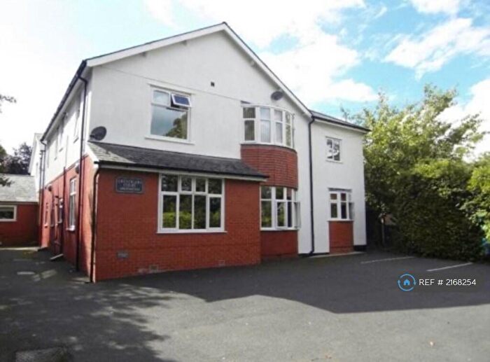 2 Bedroom Flat To Rent In Cop Lane, Preston, PR1