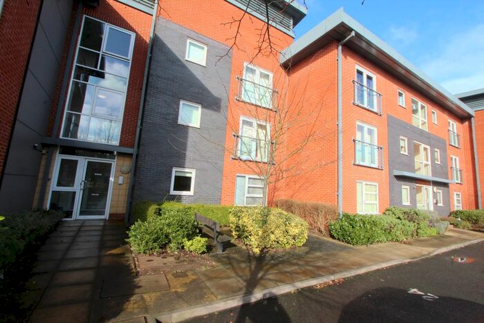 2 Bedroom Flat To Rent In Stone Street, Oldbury, B69