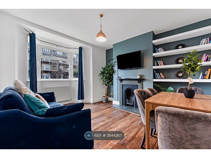 1 Bedroom Flat To Rent In Fullers House, London, SW18