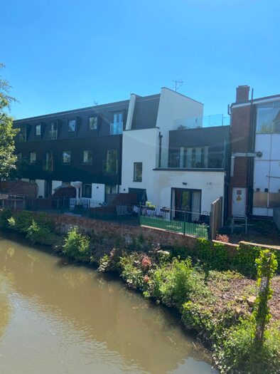 1 Bedroom Flat To Rent In Magna Riverside, Godalming, #, GU7