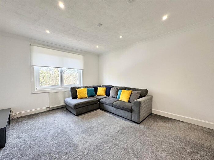 1 Bedroom Flat For Sale In Clyde Terrace, Bothwell, Glasgow, G71