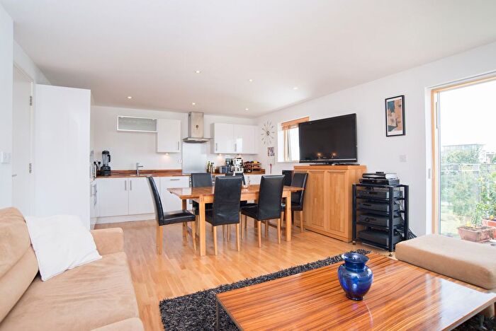 2 Bedroom Flat To Rent In Frean Street, London, SE16