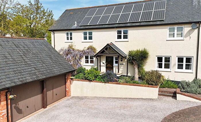 5 Bedroom Detached House For Sale In Orpington Court, Halberton, Tiverton, EX16