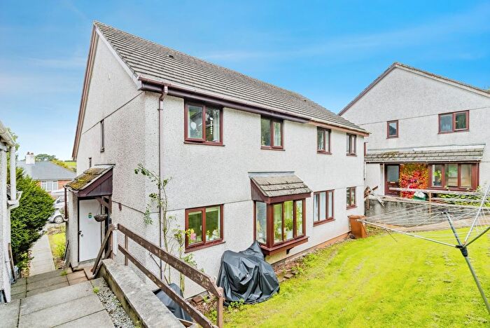 2 Bedroom Detached House For Sale In Fallowfields, Totnes, Devon, TQ9