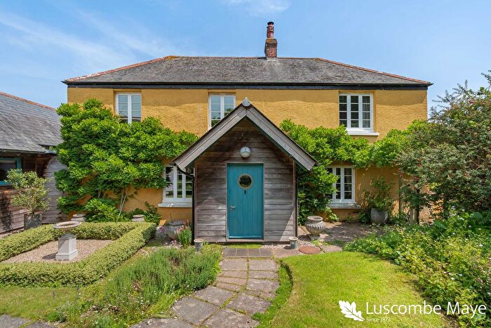 6 Bedroom Detached House For Sale In Lower Idston, Loddiswell, TQ7