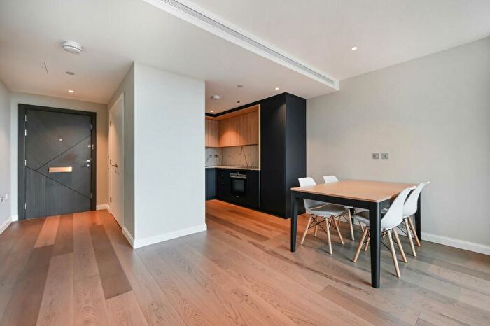 1 Bedroom Apartment To Rent In Phoenix Court, Oval Village, London, SE11