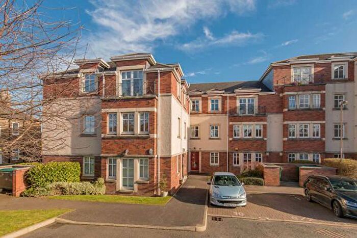 2 Bedroom Flat To Rent In Carrick Knowe Avenue, Carrick Knowe, Edinburgh, EH12