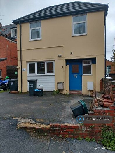 1 Bedroom Flat To Rent In Hendford Hill, Yeovil, BA20