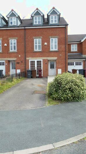4 Bedroom Mews To Rent In Besant Close, Blackburn, BB1