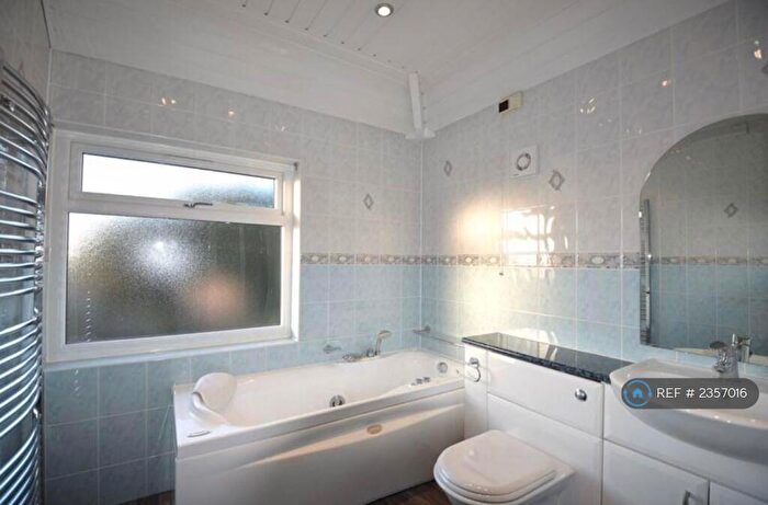 2 Bedroom End Of Terrace House To Rent In Birmingham, Birmingham, B30