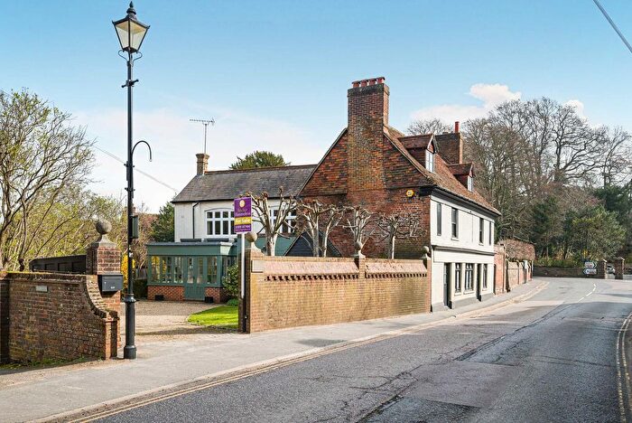 5 Bedroom Property For Sale In Quebec Square, Westerham, Kent, TN16