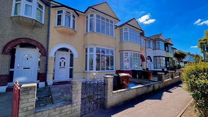 3 Bedroom Terraced House To Rent In Woodbridge Road, Barking, IG11