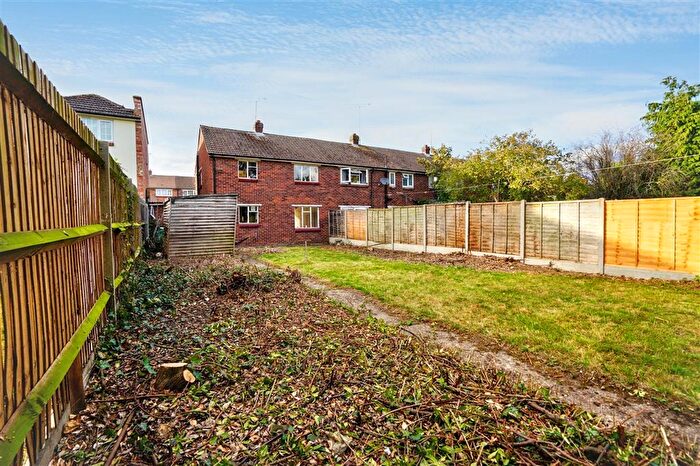 3 Bedroom End Of Terrace House For Sale In Cleve Road, Sidcup, DA14