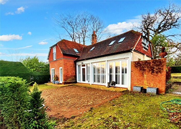 3 Bedroom Detached House To Rent In Peperharow Lane, Shackleford, Godalming, Surrey, GU8