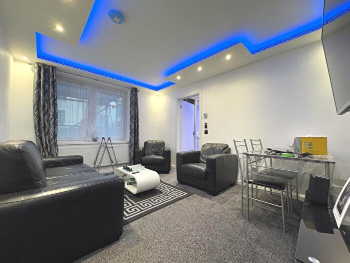 1 Bedroom Flat To Rent In Kings Road, Brighton, BN1