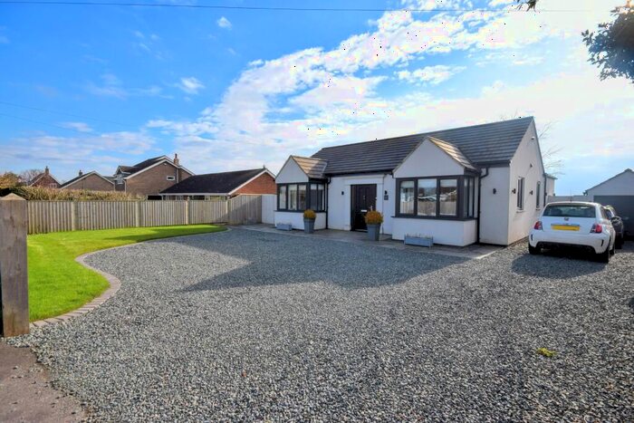 3 Bedroom Detached Bungalow For Sale In Wragholme Road, Grainthorpe, LN11