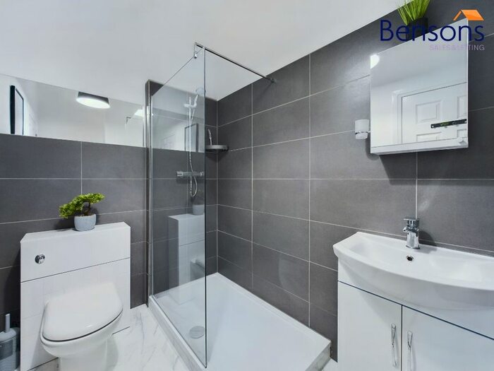 1 Bedroom Flat To Rent In High Street, Merchant City, Glasgow, G1