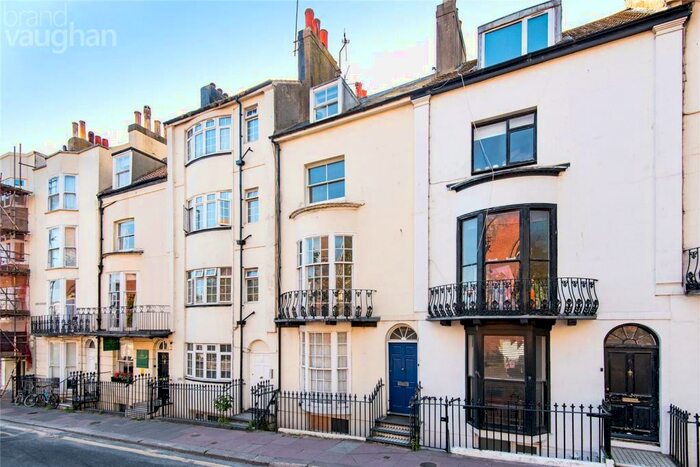 Apartment To Rent In Upper Rock Gardens, Brighton, East Sussex, BN2