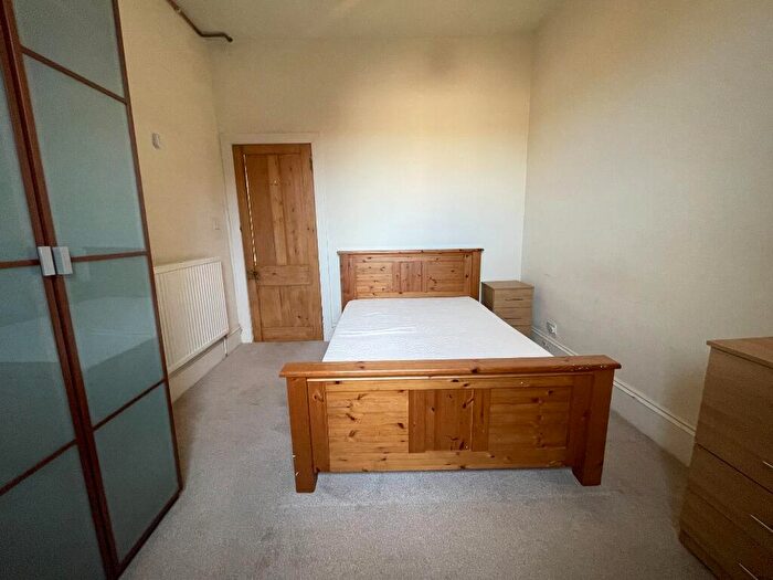 1 Bedroom Flat To Rent In Clifford Street, Glasgow, G51