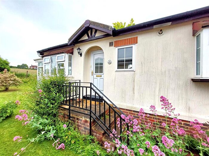 1 Bedroom Park Home For Sale In Six Bells Park, Front Road, Woodchurch, Ashford, TN26