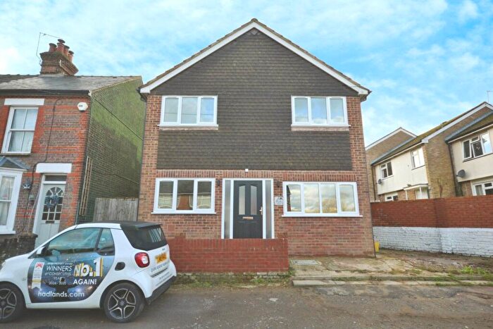 3 Bedroom Detached House For Sale In Woodley Hill, Chesham, HP5