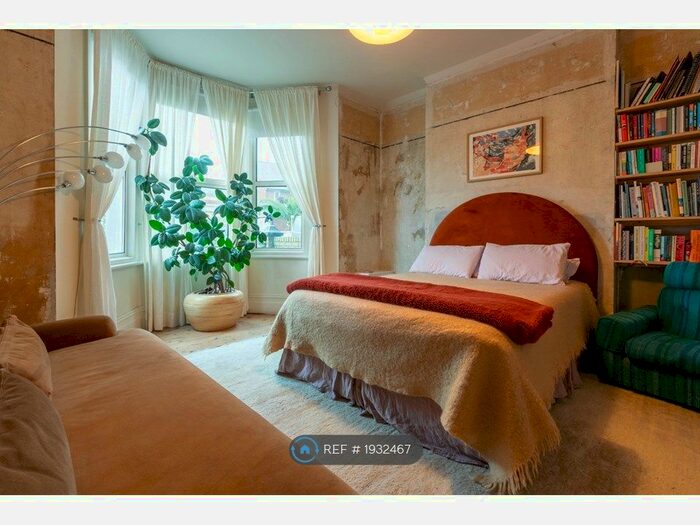 2 Bedroom Flat To Rent In Sweyn Road, Cliftonville, Margate, CT9