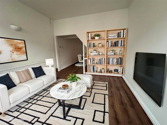 3 Bedroom Terraced House To Rent In Wand Street, Leicester, LE4