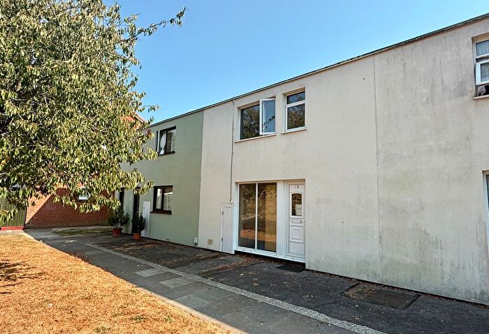 4 Bedroom Terraced House For Sale In Carless Close, Gosport, PO13