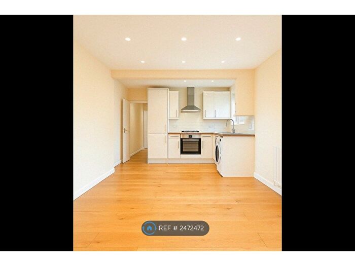 2 Bedroom Maisonette To Rent In Staines Road, Feltham, TW14