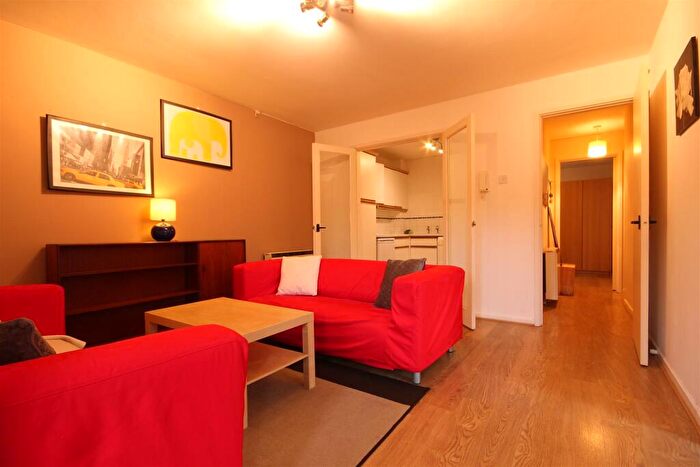 2 Bedroom Apartment To Rent In Jacobins Chare, Newcastle Upon Tyne, NE1