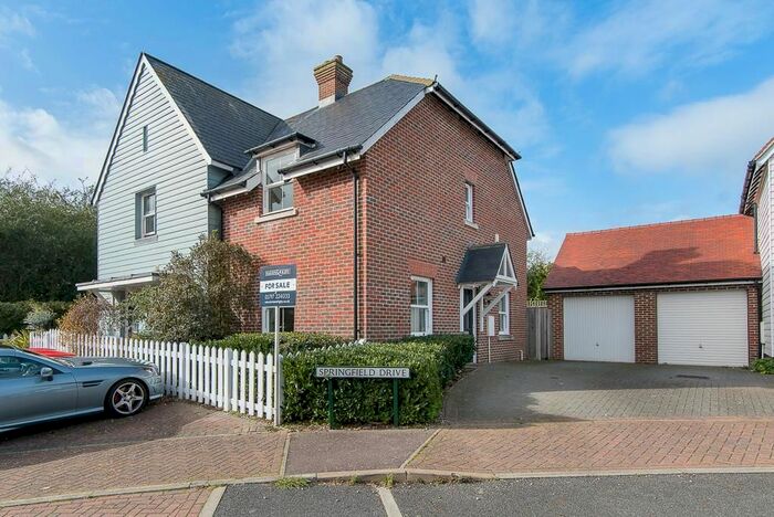 2 Bedroom Semi-Detached House For Sale In Springfield Drive, TN31