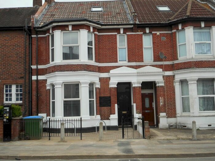 1 Bedroom Flat To Rent In Bernard Street, Southampton, SO14