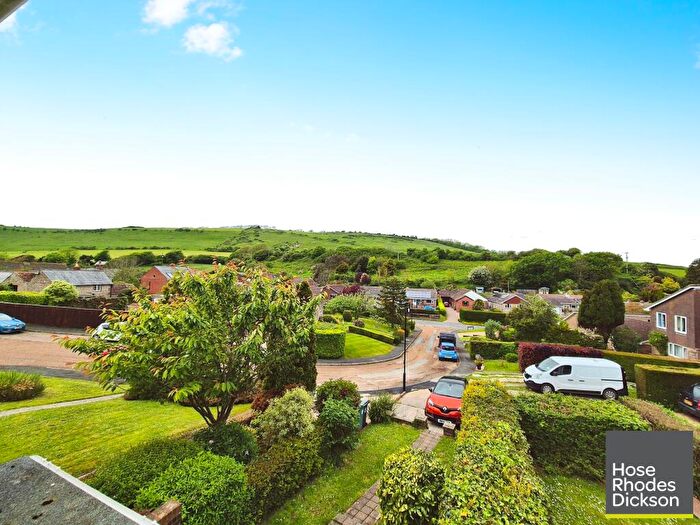 3 Bedroom Terraced House To Rent In Lansdown Gardens, Chillerton, PO30